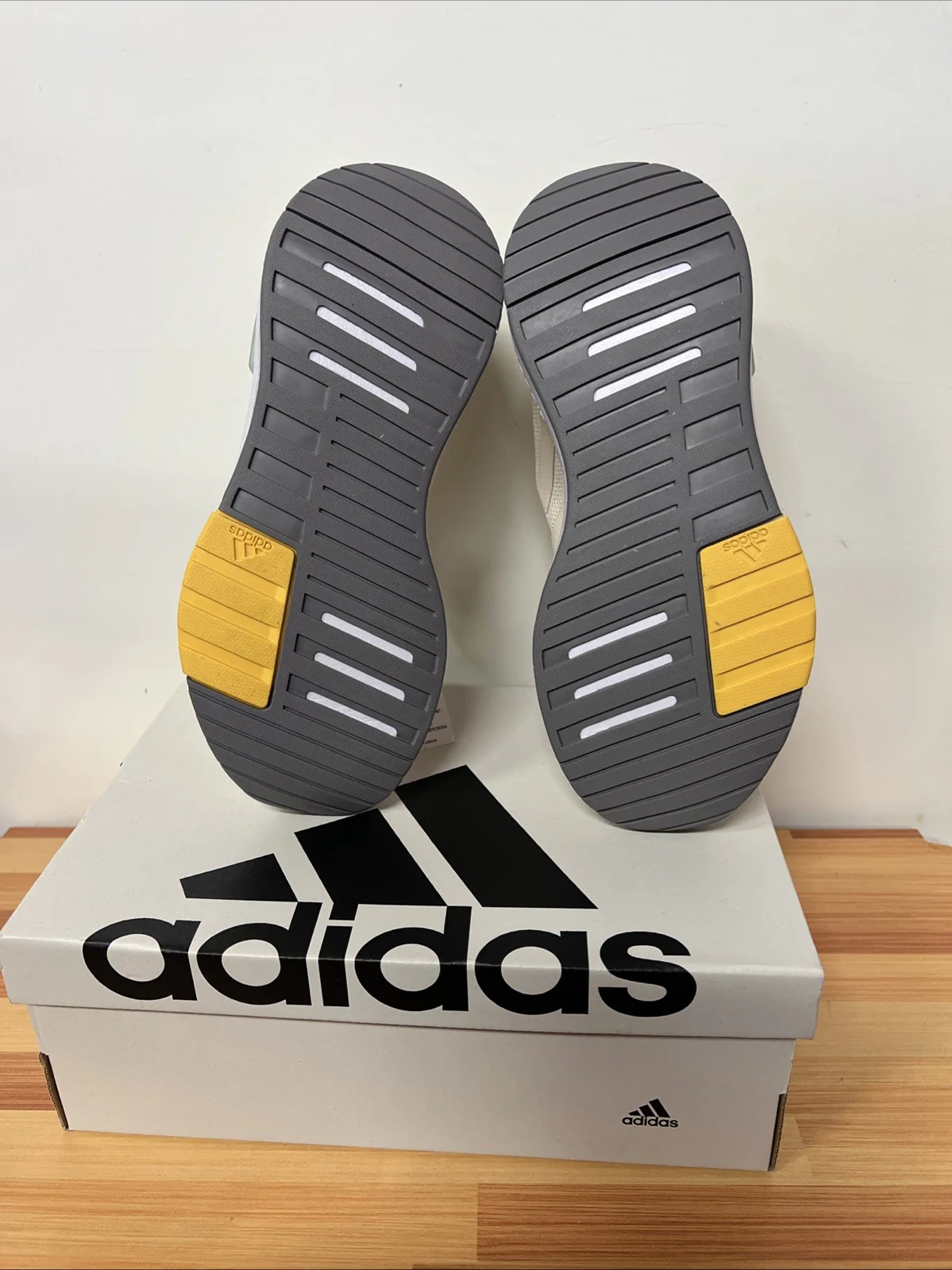 Adidas Racer TR23 Womens Mesh Athletic Shoes Sneakers, Cream Yellow Mint Size 5 - Image 5